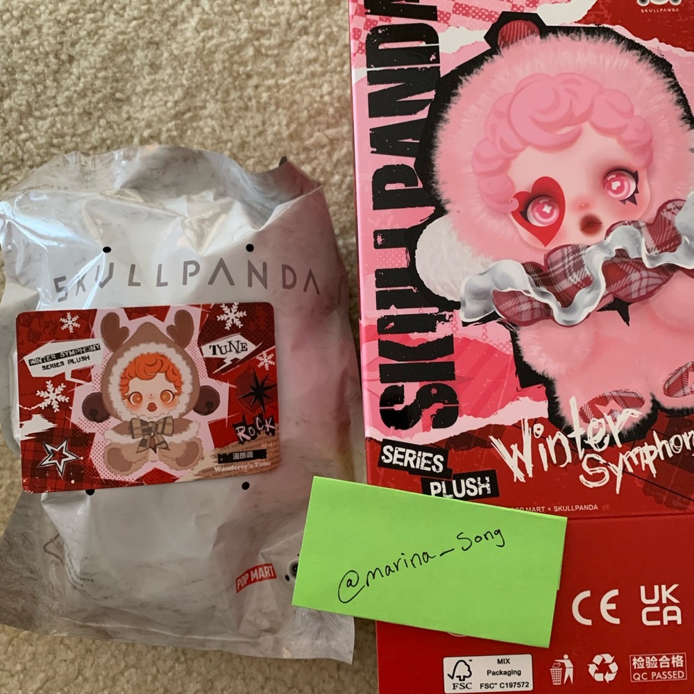 🍦❤️SKULLPANDA - WINTER SYMPHONY PLUSH PENDANT (Wanderer’s Tune) SEALED